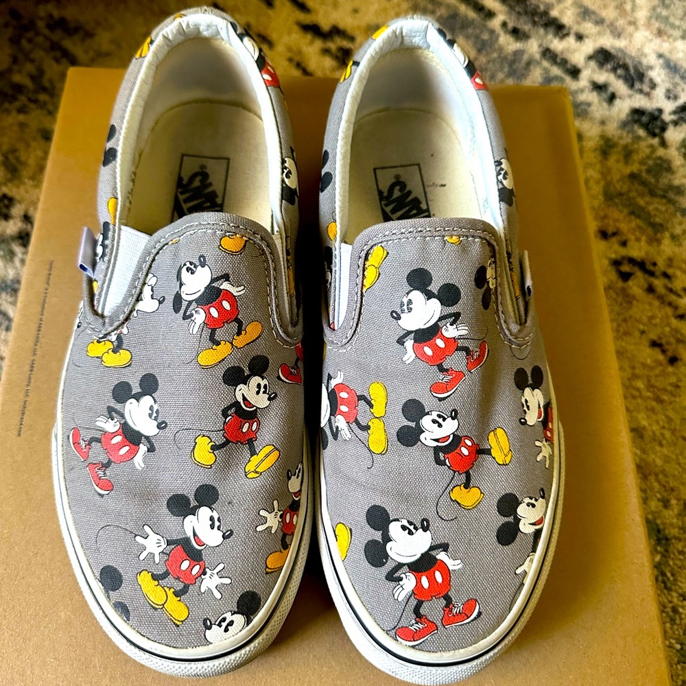 Disney Mickey Mouse Slip-on Vans
